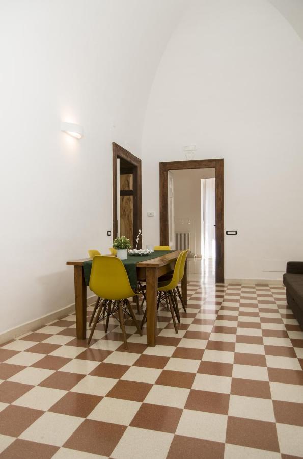 Palazzo Italia Apartments Bari Exteriör bild